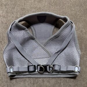 Grey mesh cat harness, size XL, NWOT.